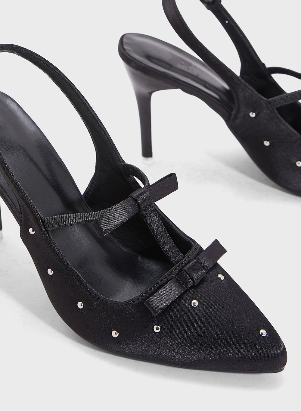 buy-ginger-studded-bow-pump_dzq