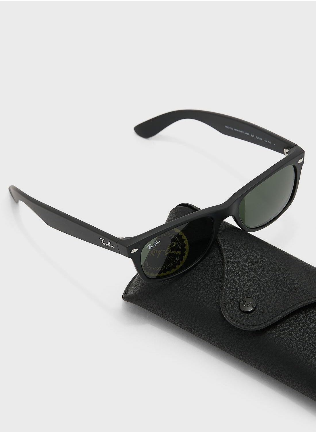 buy-ray-ban-0rb2132-new-wayfarer-sunglasses_0tx
