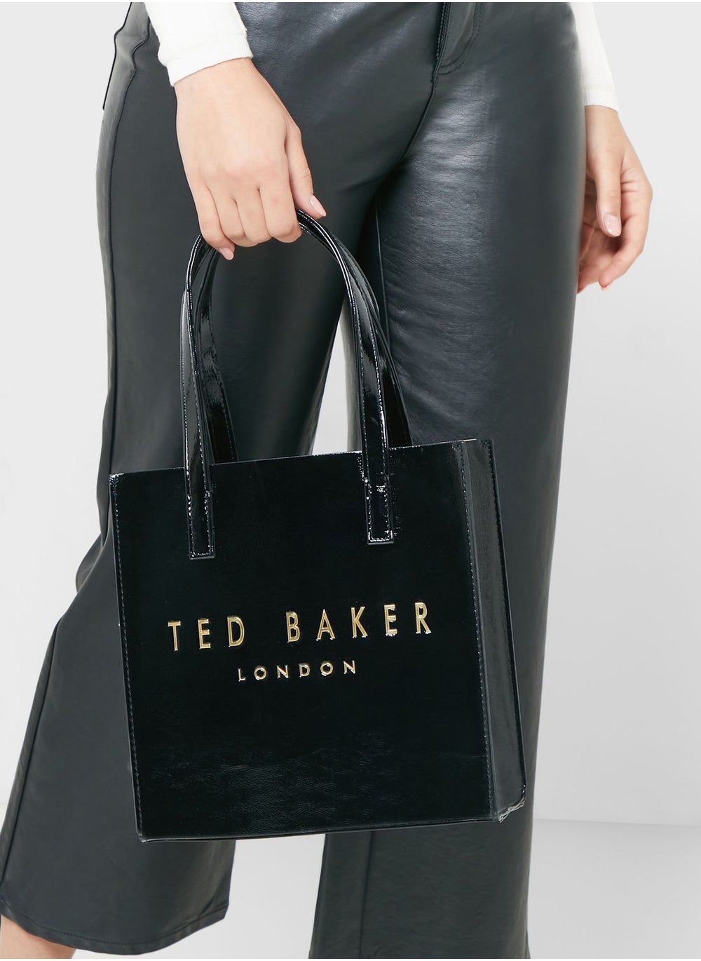 buy-ted-baker-crinion-crinkle-small-icon-bag_bpb