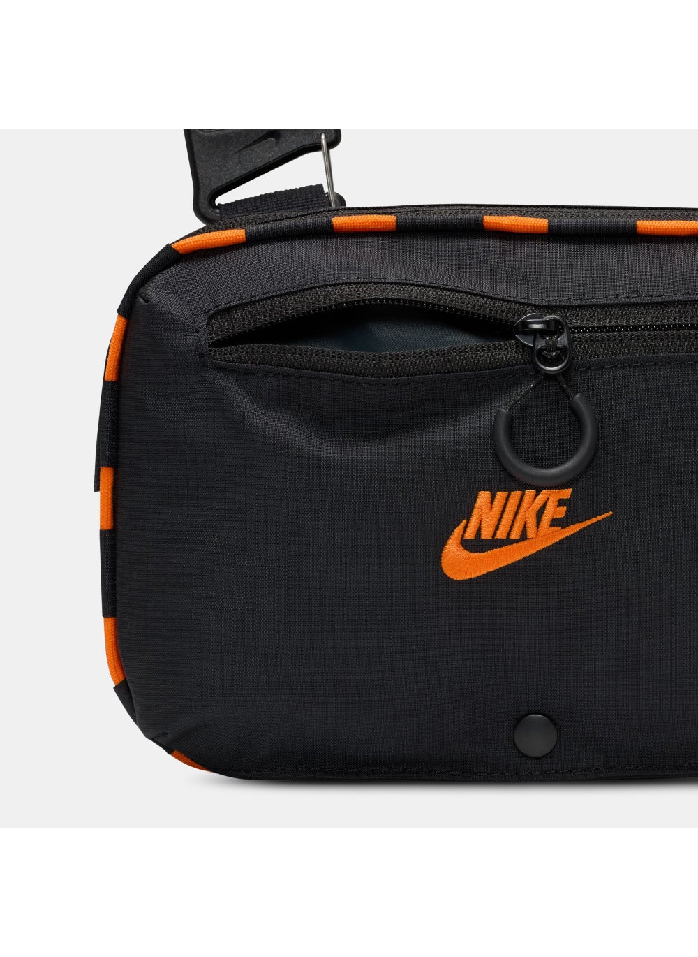 buy-nike-hayward-patrol-crossbody-bag_hi8