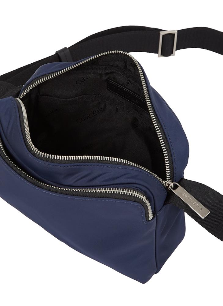 buy-calvin-klein-business-camera-bag_y2o