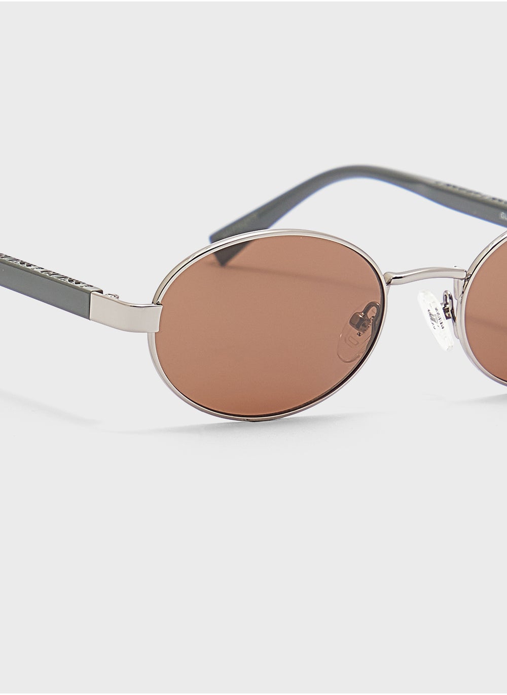 buy-guess-gu0023208e54-round-sunglasses_ugs