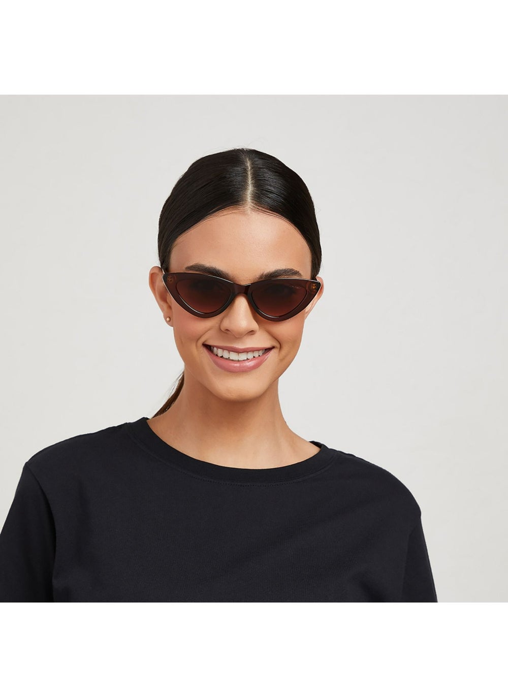 buy-blackout-gwen-women-brown-sunglasses-frame-material-thermoplastic-rubber-tr90-frame-color-brown-lens-color-brown-full-rim_bbp