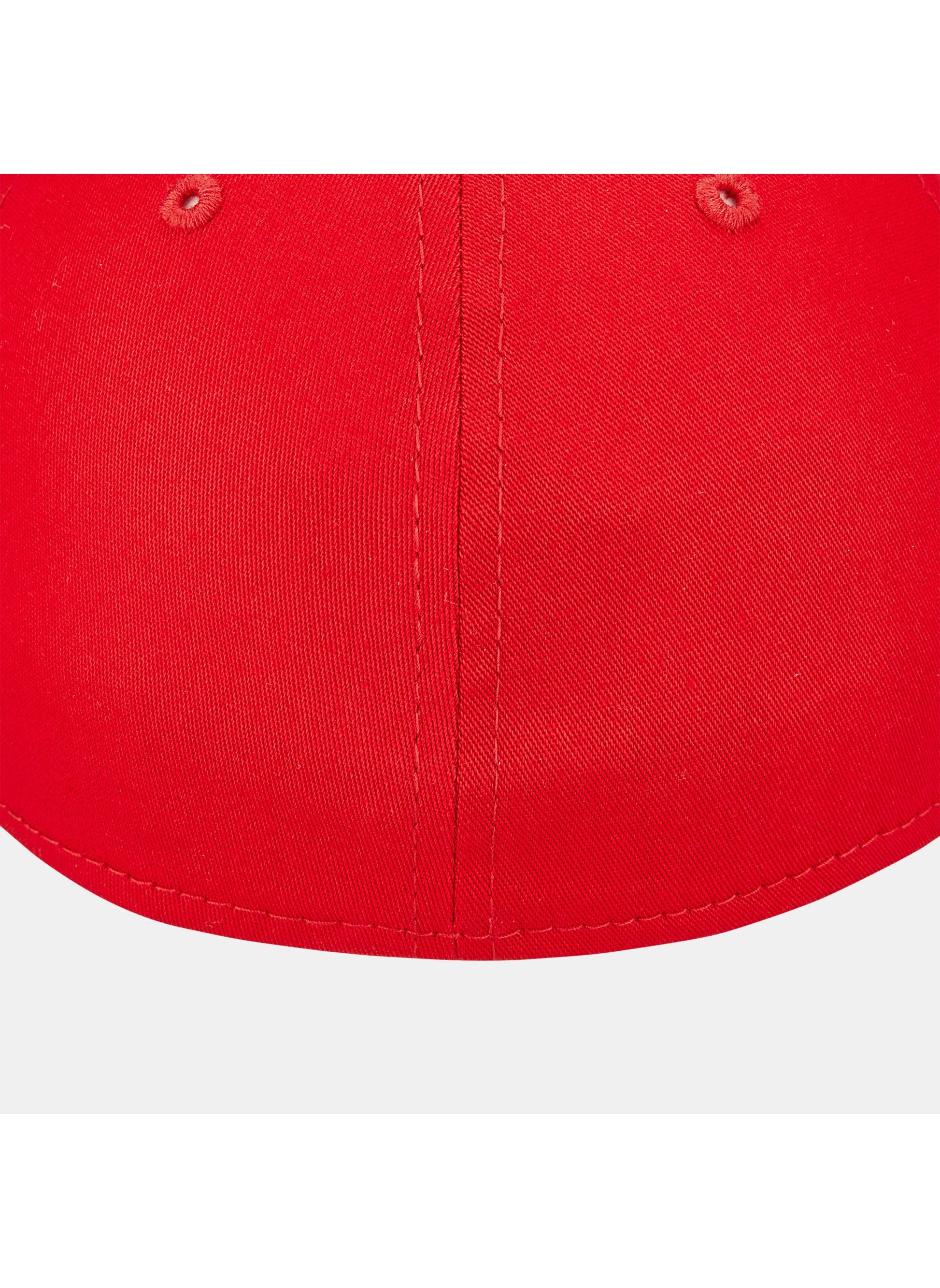 buy-new-era-men-s-mlb-new-york-yankees-league-essential-basic-39thirty-cap_opb