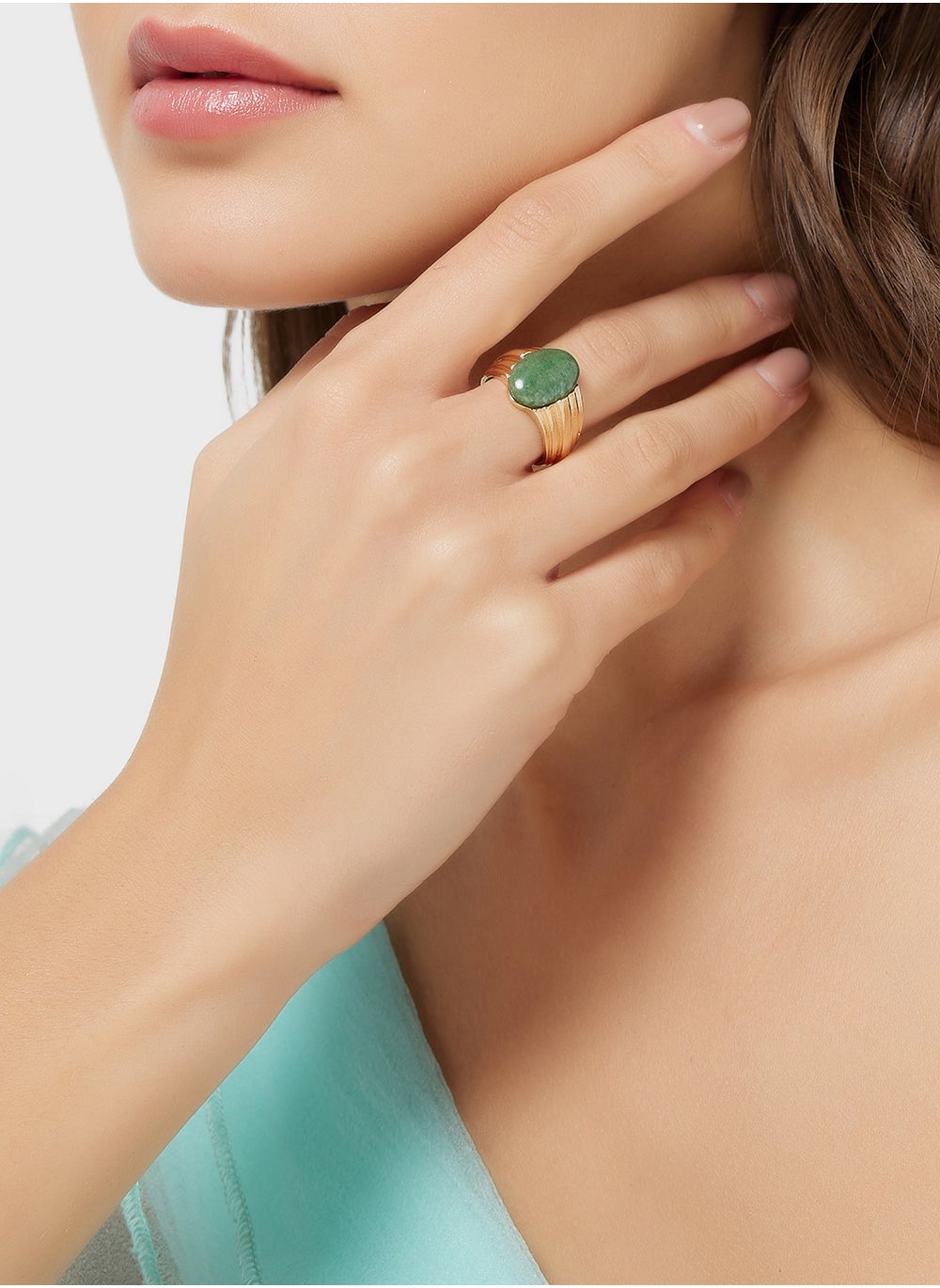 buy-ella-signet-ring_qa2