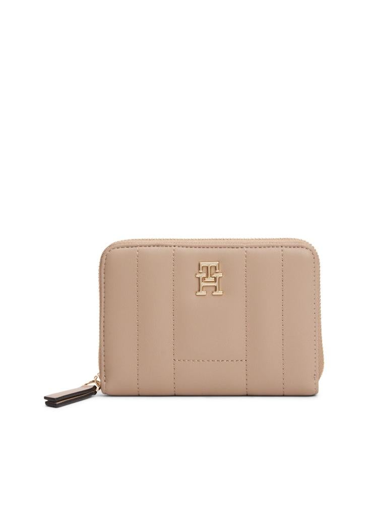 buy-tommy-hilfiger-logo-medium-wallet_9iu