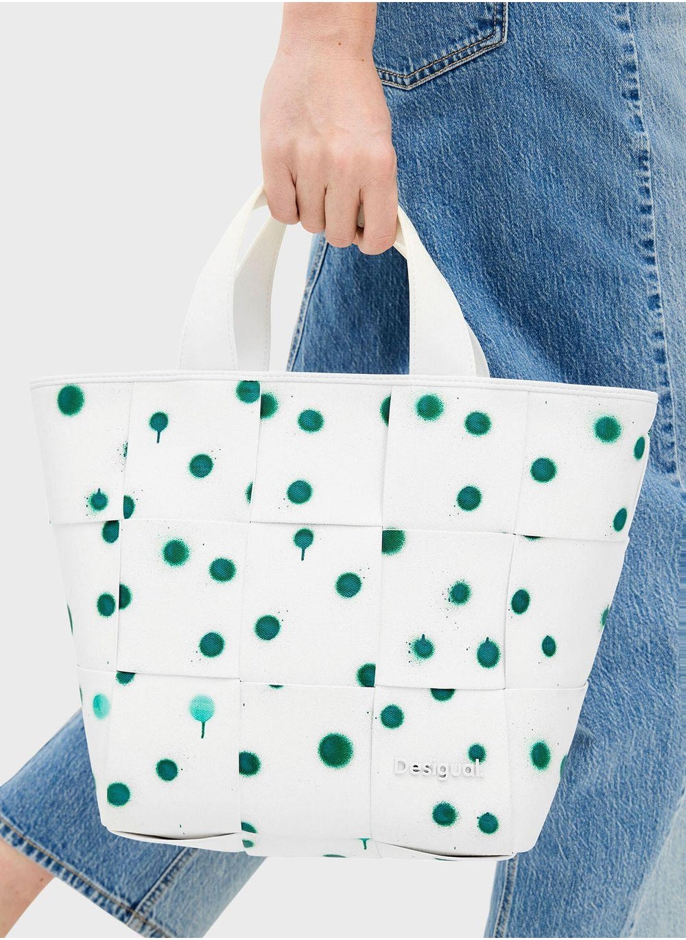 buy-desigual-logo-detailed-top-handle-tote_3lb