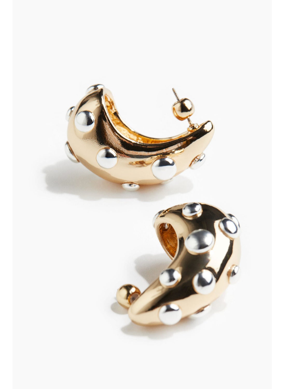 buy-h-m-studded-dome-earrings_yqe