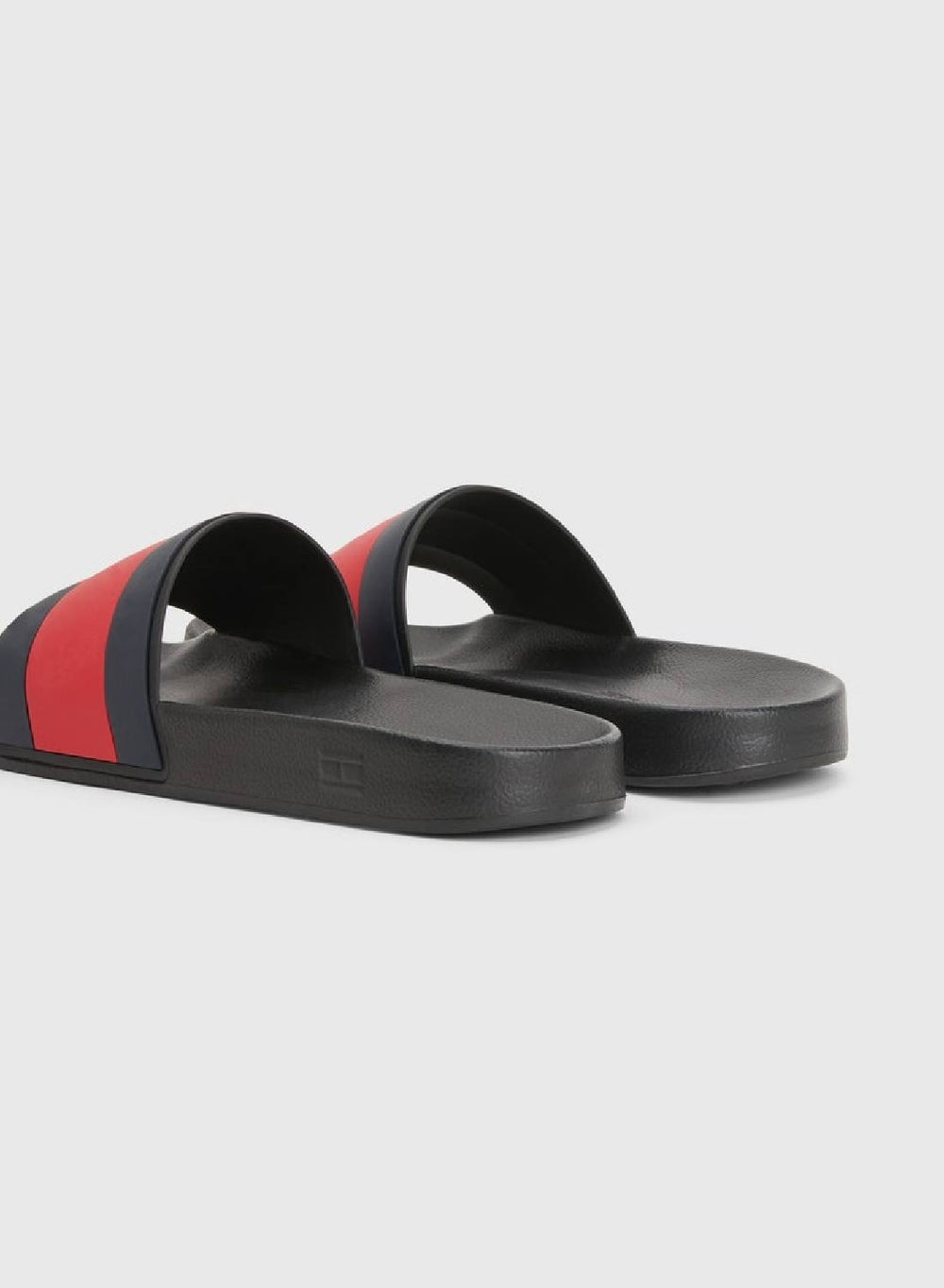 buy-tommy-hilfiger-rubber-flag-pool-slides_81f