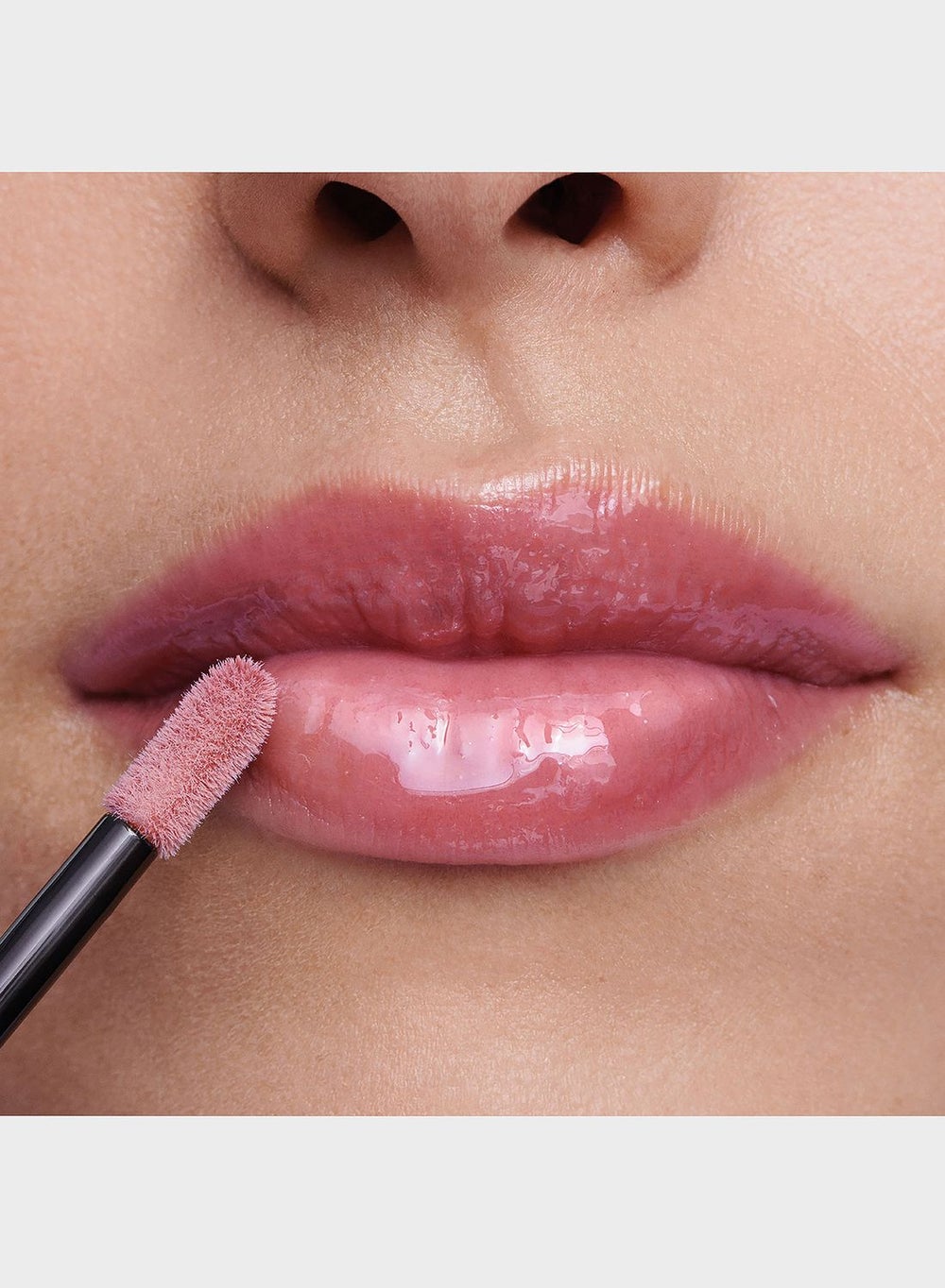 buy-bourjois-paris-bourjois-rouge-fabuleux-gloss-09-mauvie-star-2-4g_1hu