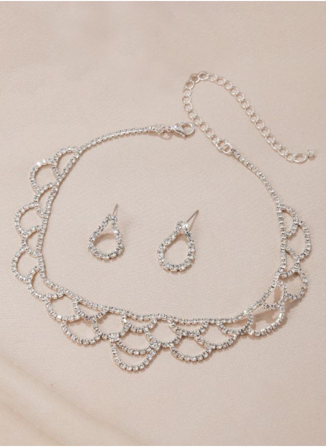 buy-styli-embellished-faux-crystal-earrings-necklace-jewelry-set_nyu