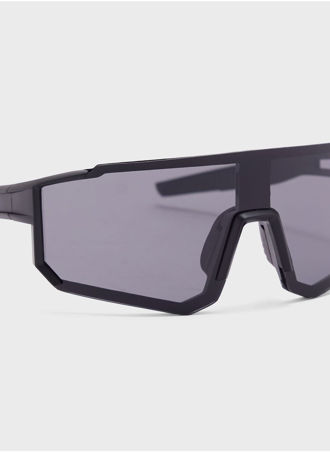 buy-seventy-five-oversize-casual-sunglasses_d6n