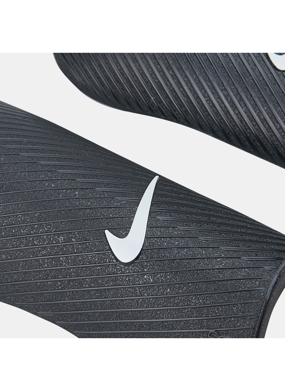 buy-nike-j-guard-ce-football-shin-guards_e5i