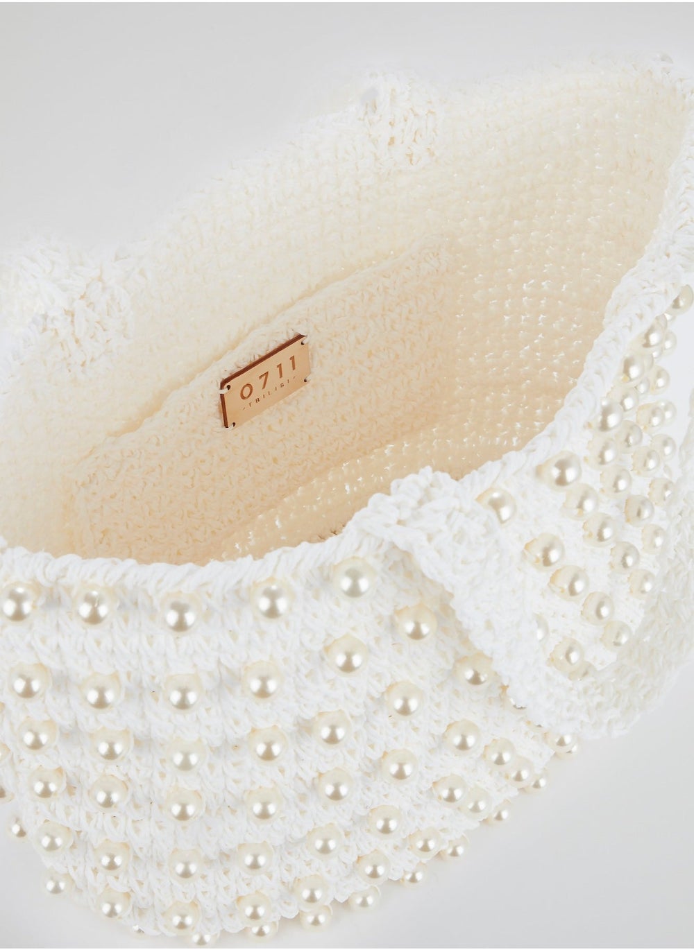 buy-0711-tbilisi-white-malibu-pearl-embellished-beach-bag_mu1