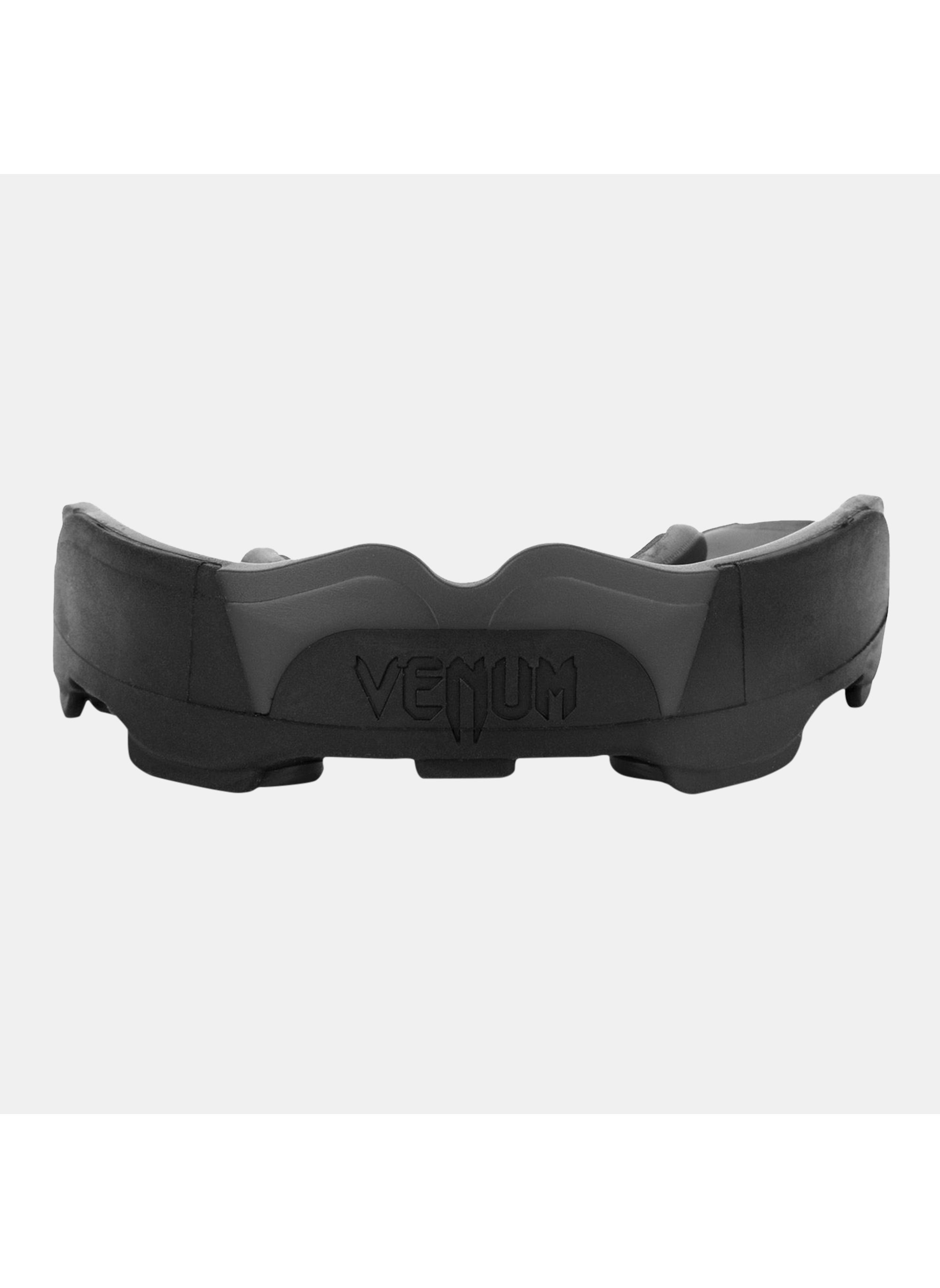 buy-venum-predator-mouthguard_tgi