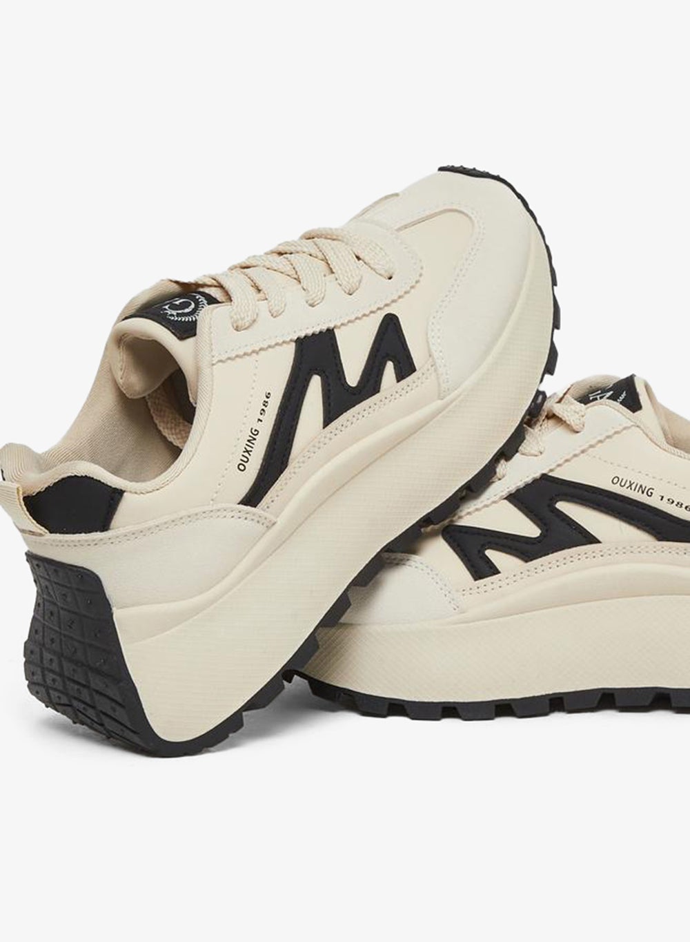 buy-styli-styli-chunky-sole-lace-up-sneakers_5rj