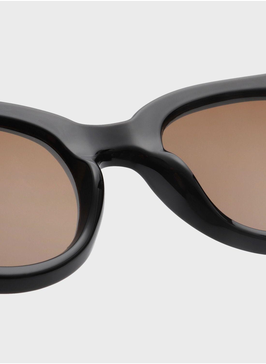 buy-a-kjaerbede-lilly-sunglasses_3og