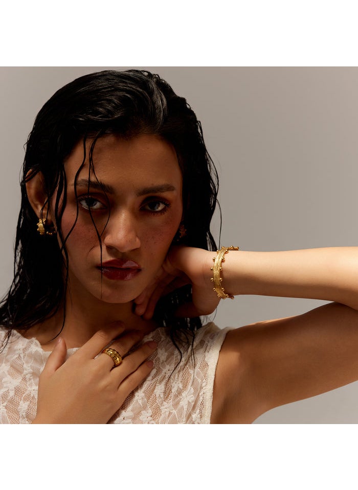 buy-noya-18k-gold-plated-elodie-bangle-bracelet_g9t