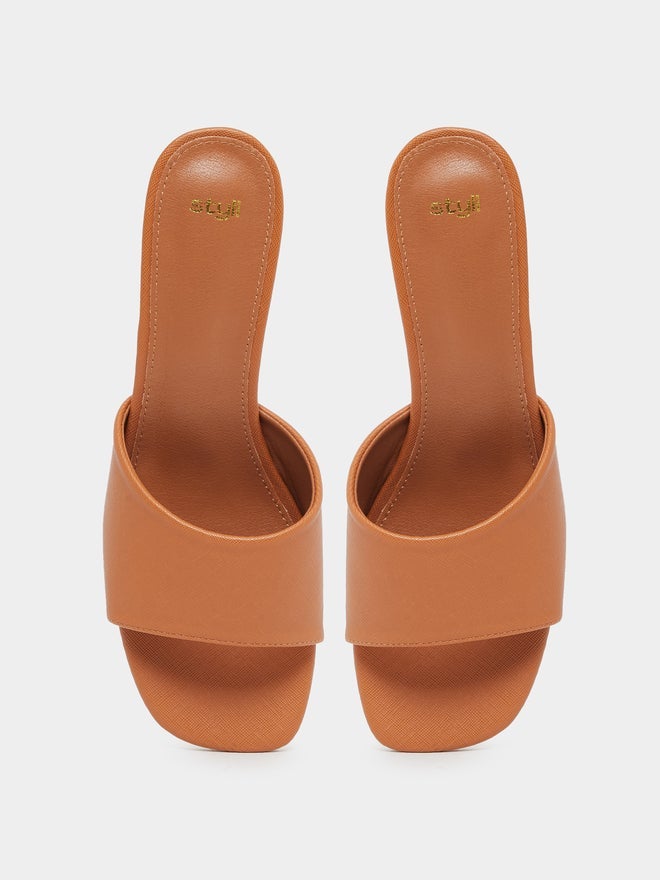 buy-styli-styli-embellished-high-heel-sandals_5fj