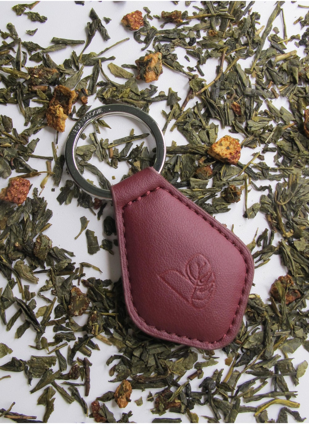 buy-veganologie-keyring-in-syrah-made-from-wastea-tea-leather_9bk