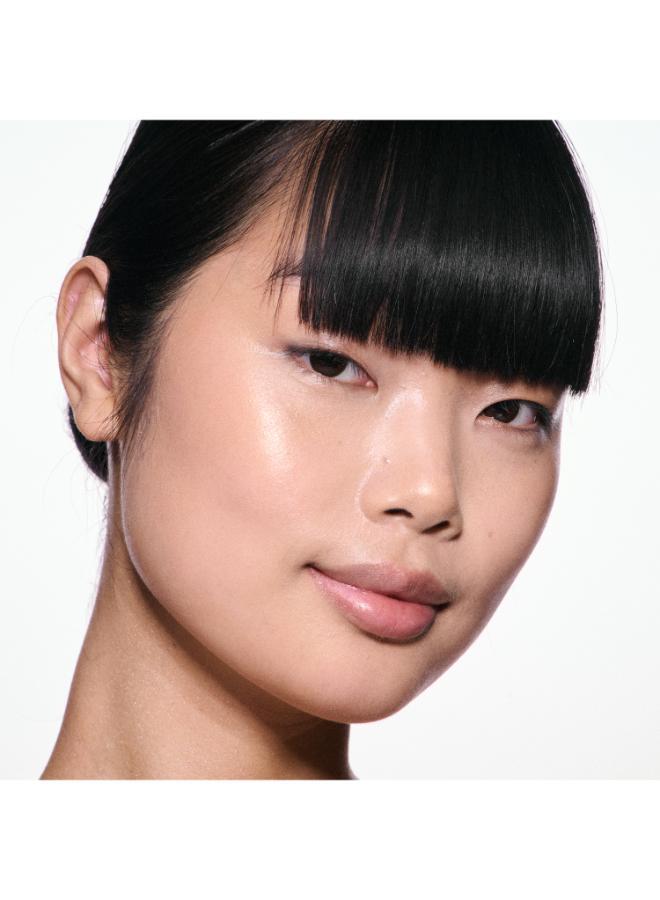 buy-mac-cosmetics-skinfinish-lightstruck-liquid-highlighter-extra-ordinary_bzj