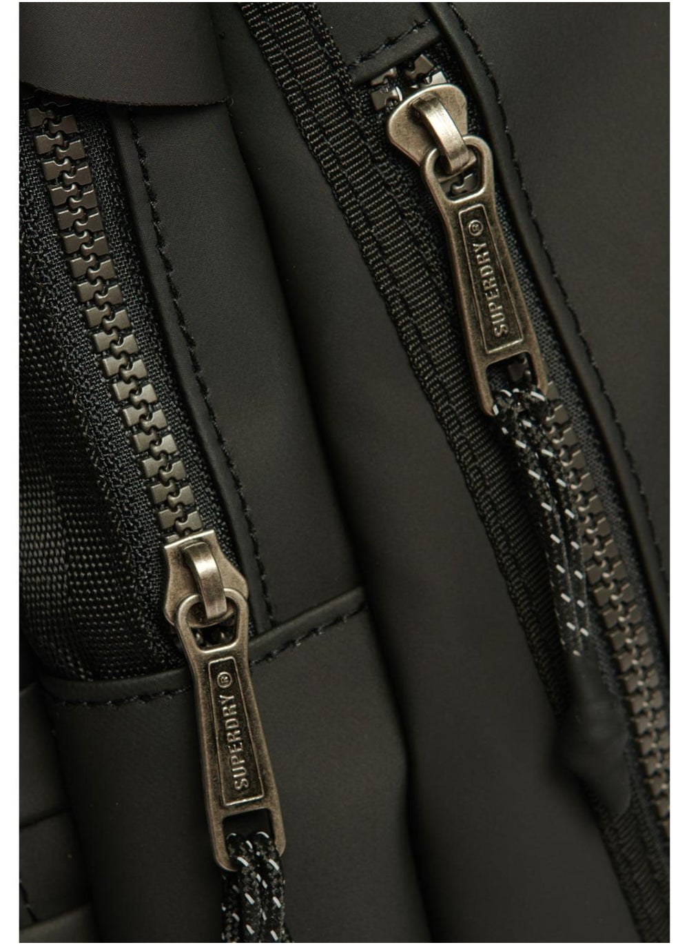 buy-superdry-tarp-rucksack_fso