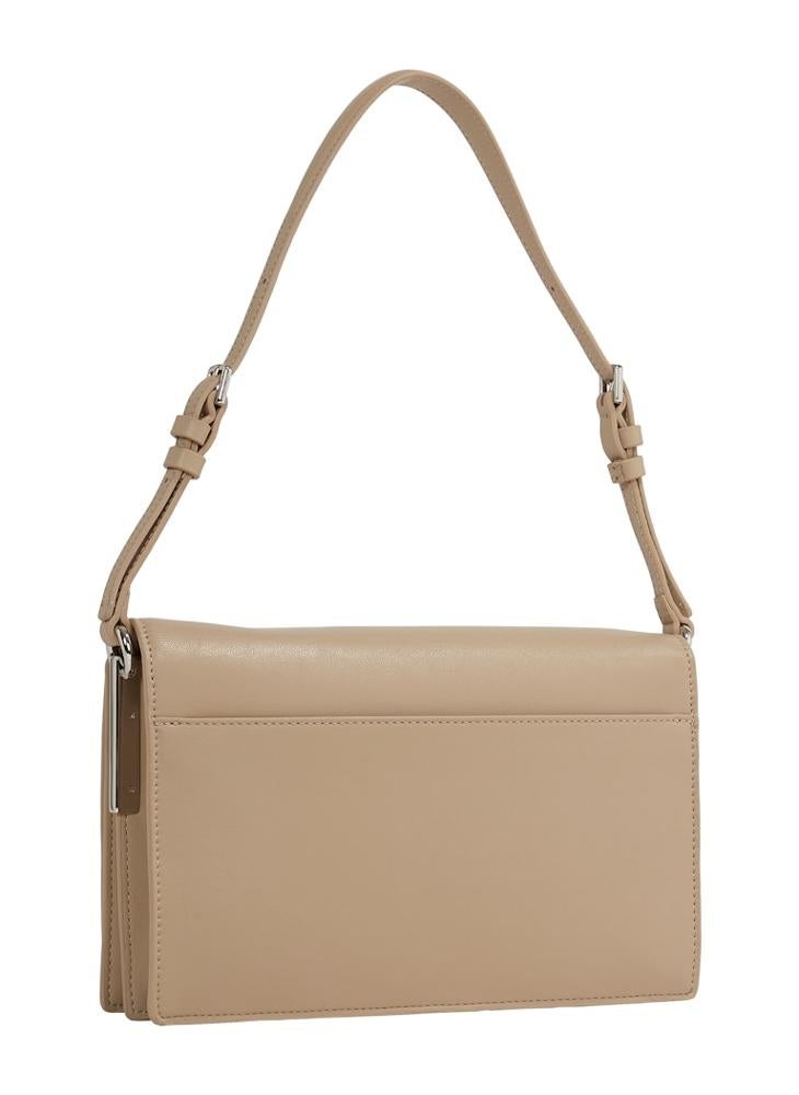 buy-calvin-klein-shoulder-bag_xco