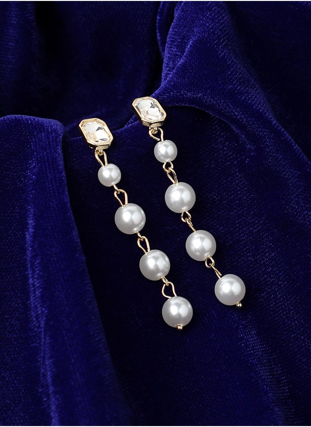 buy-sohi-pearl-strand-drop-earrings_8i4