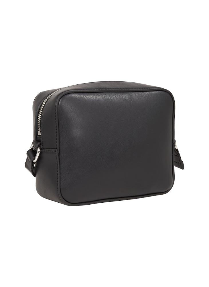 buy-tommy-jeans-essential-camera-bag_uif