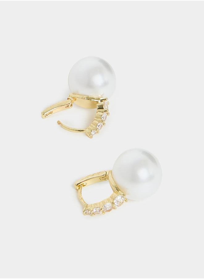 buy-styli-faux-pearl-embellished-earrings_2ok