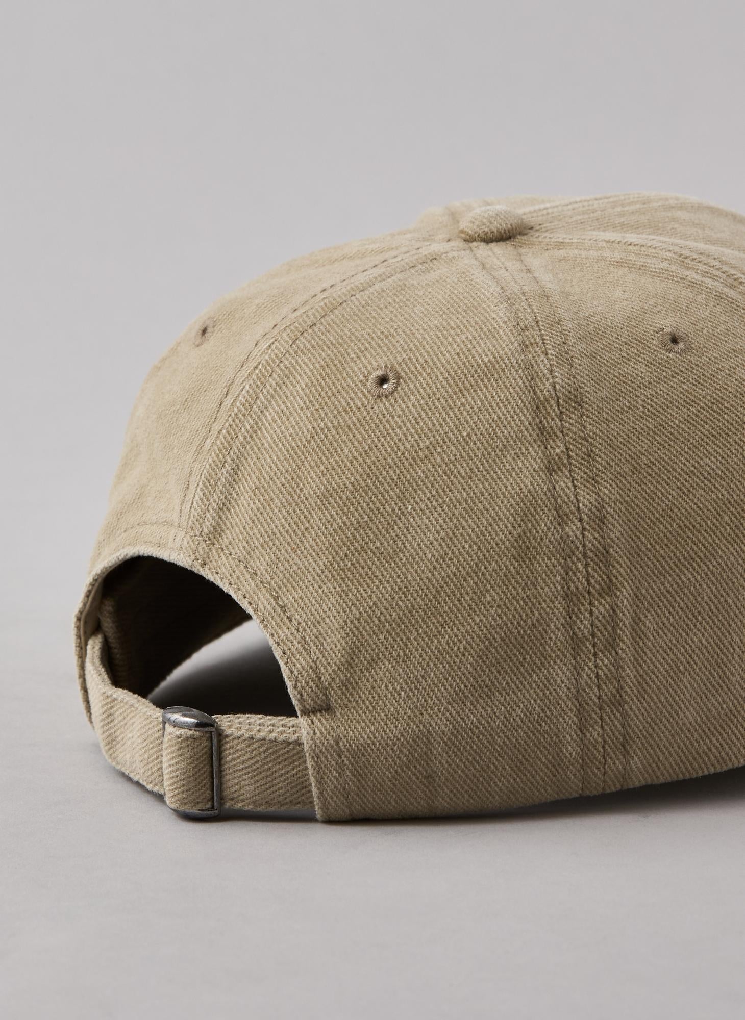 buy-american-eagle-aeo-fitted-baseball-hat_sio