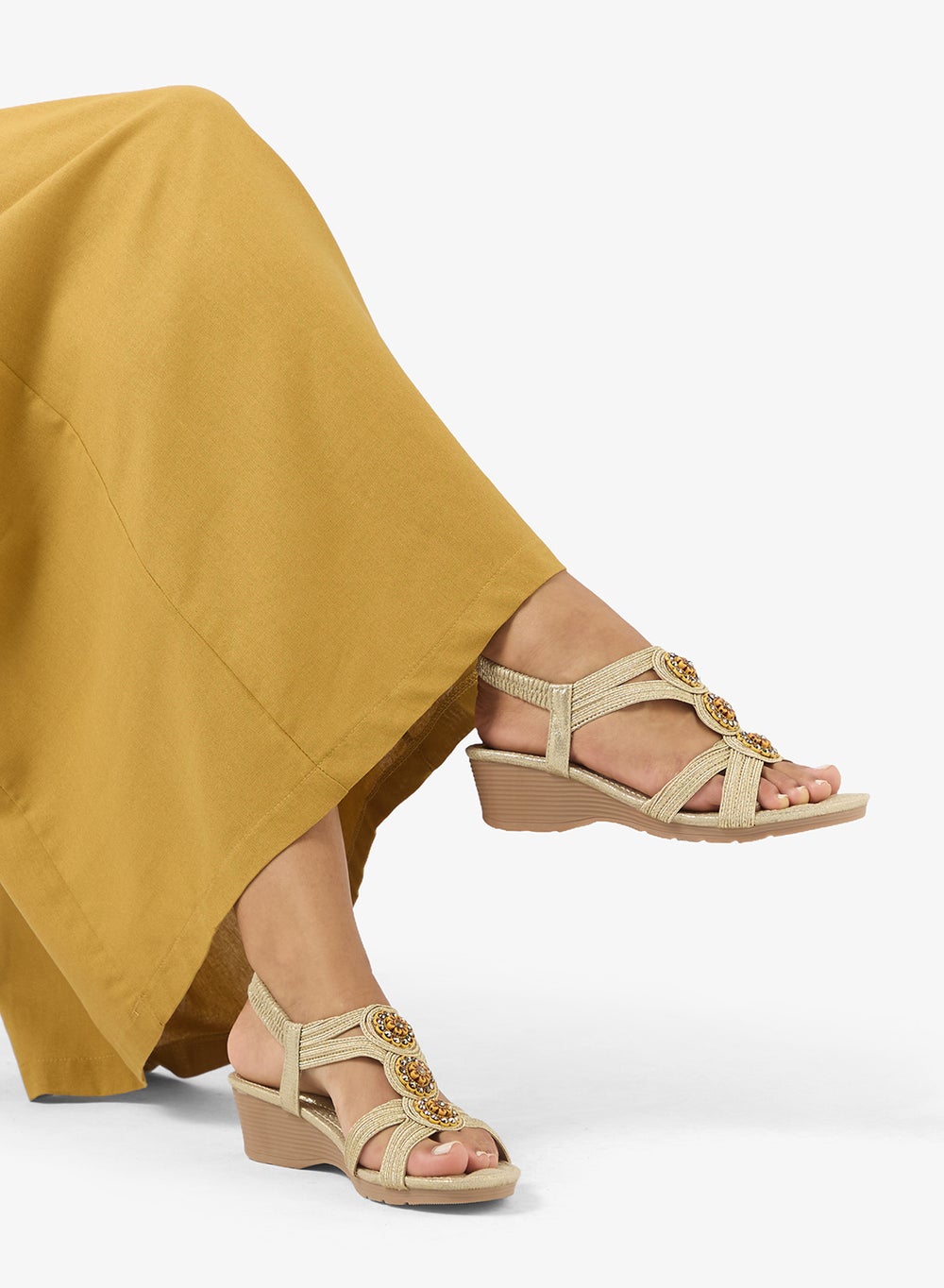 buy-khizana-heeled-sandals_s5r