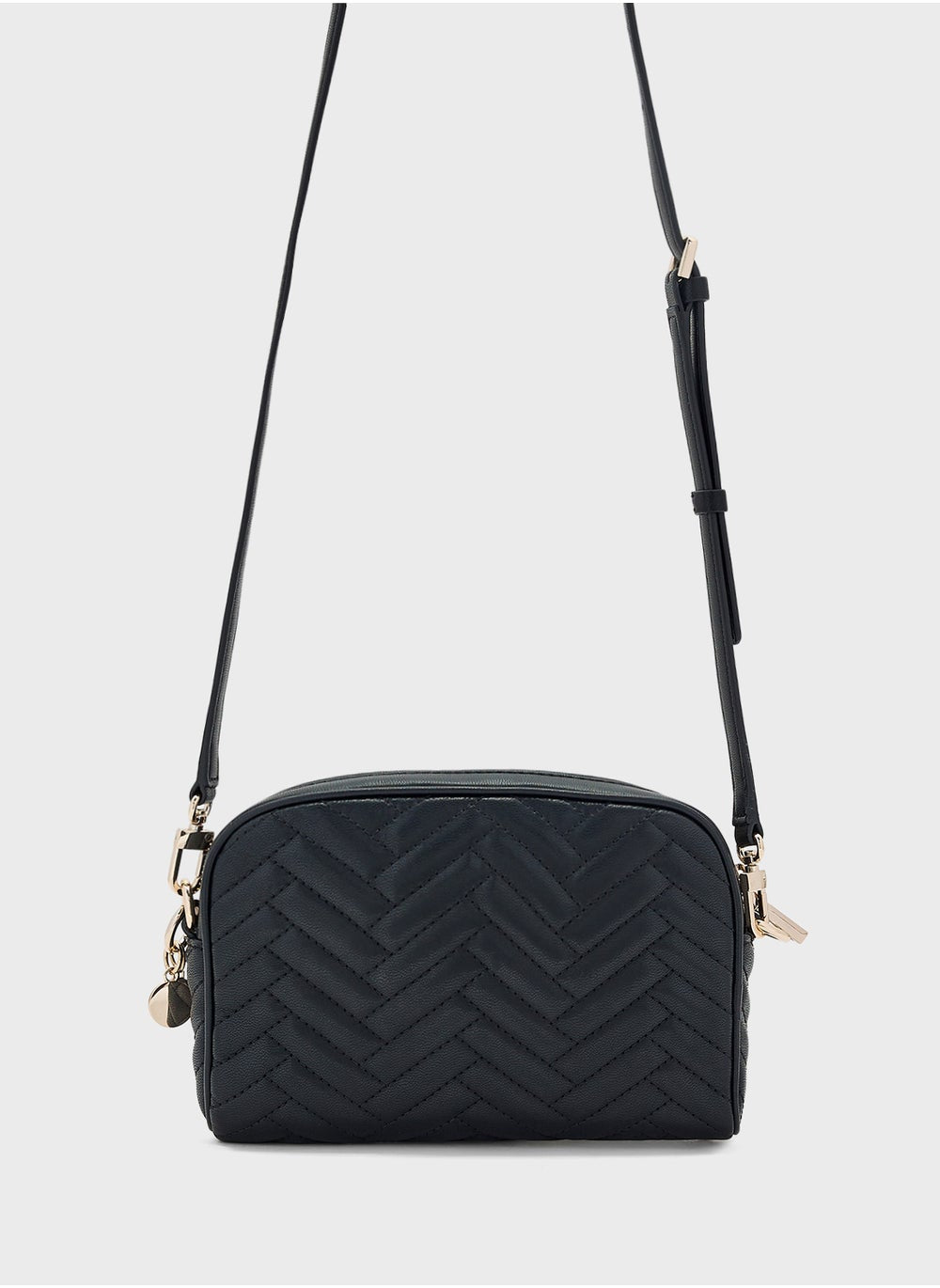 buy-guess-anning-cameras-crossbody_mm5