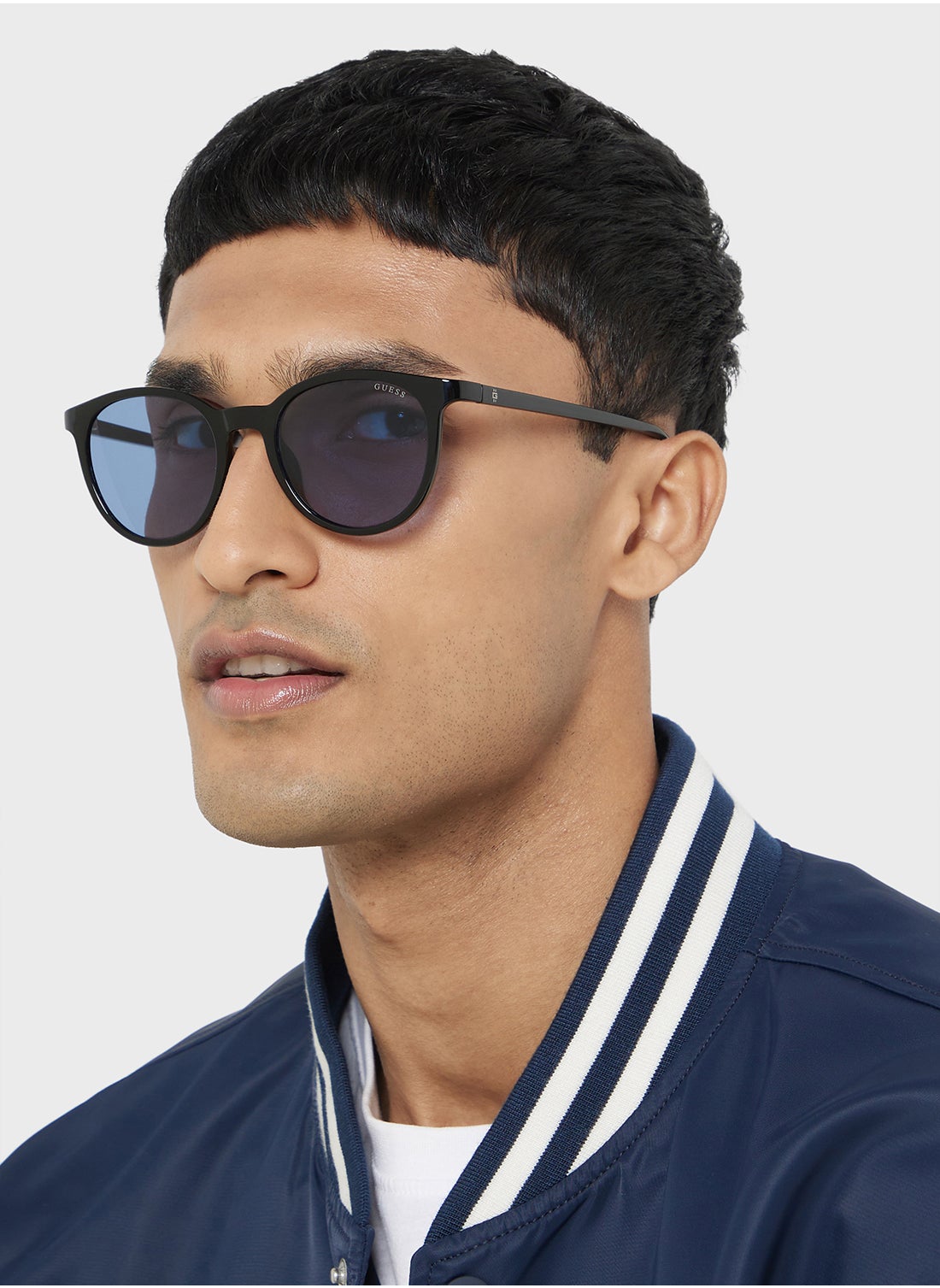 buy-guess-uv-protected-round-sunglasses_b9z