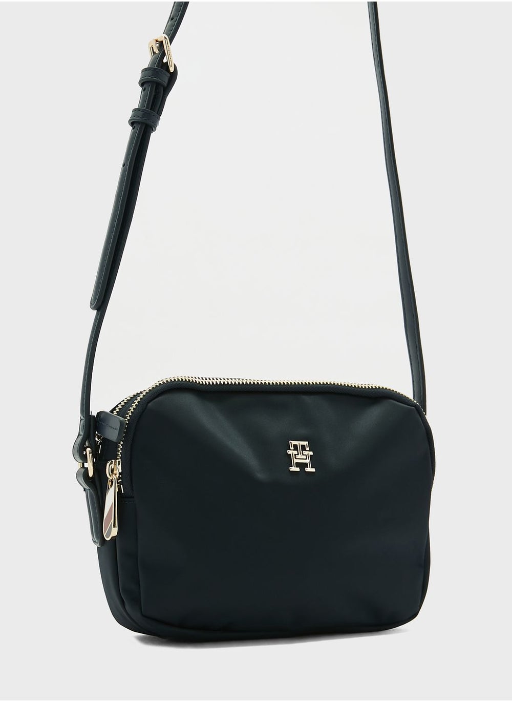 buy-tommy-hilfiger-narrow-strap-crossbody_n9g