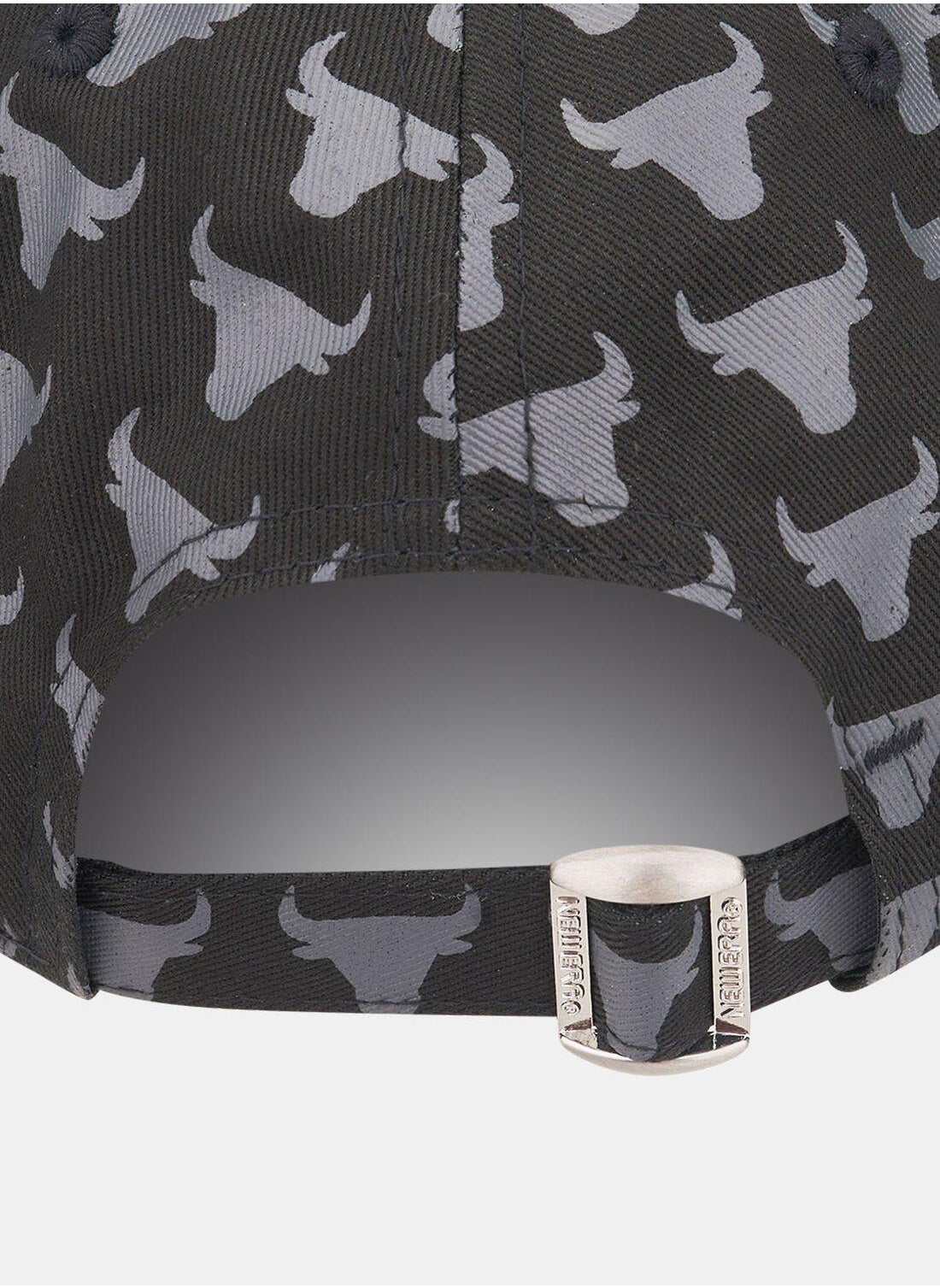 buy-new-era-men-s-nba-chicago-bulls-team-monogram-9forty-cap_4f2