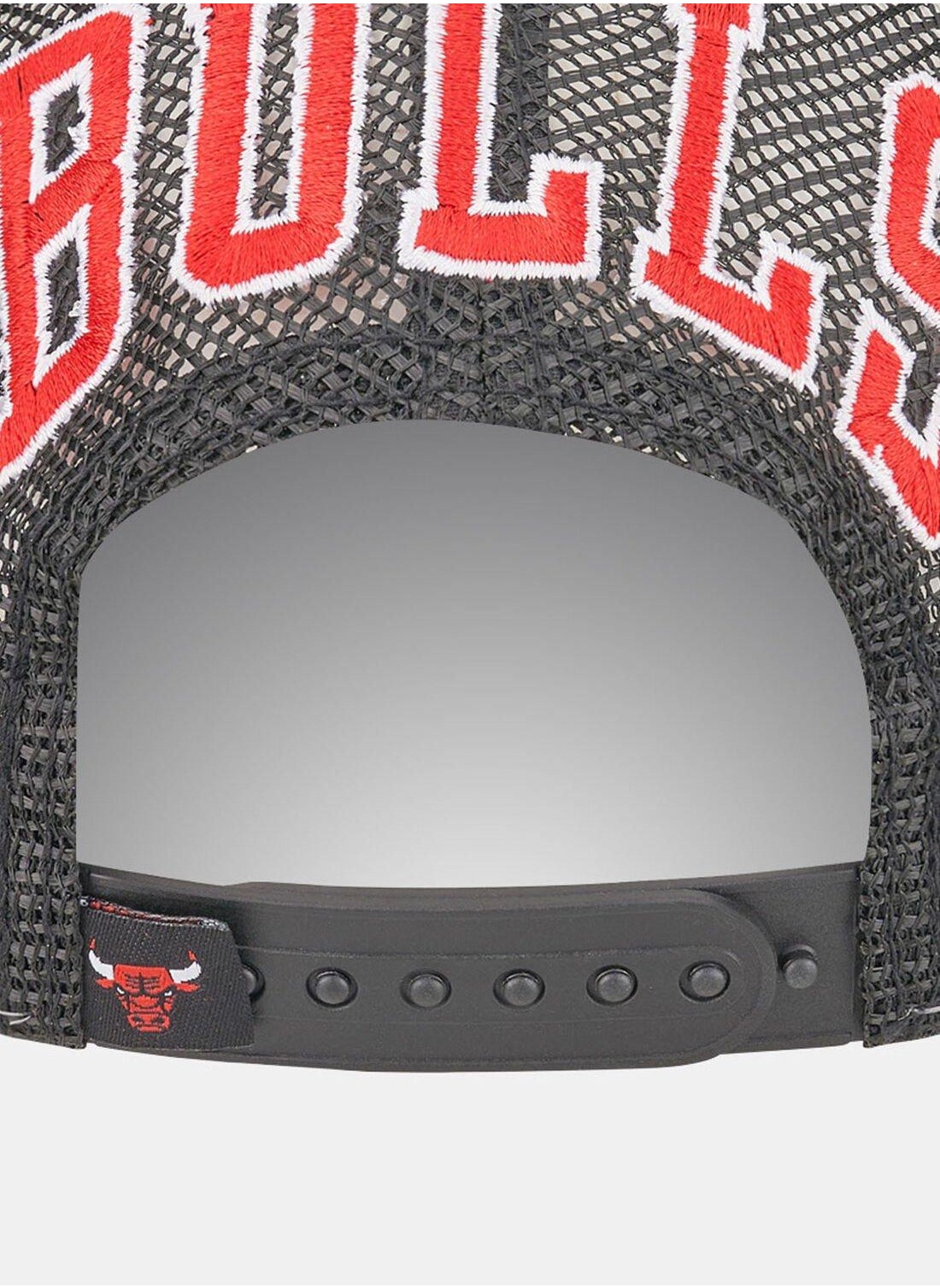 buy-new-era-men-s-chicago-bulls-team-color-block-a-frame-trucker-cap_6w2
