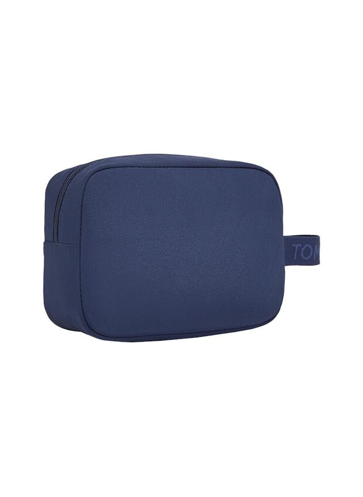 buy-tommy-jeans-essential-daily-wash-bag_amb
