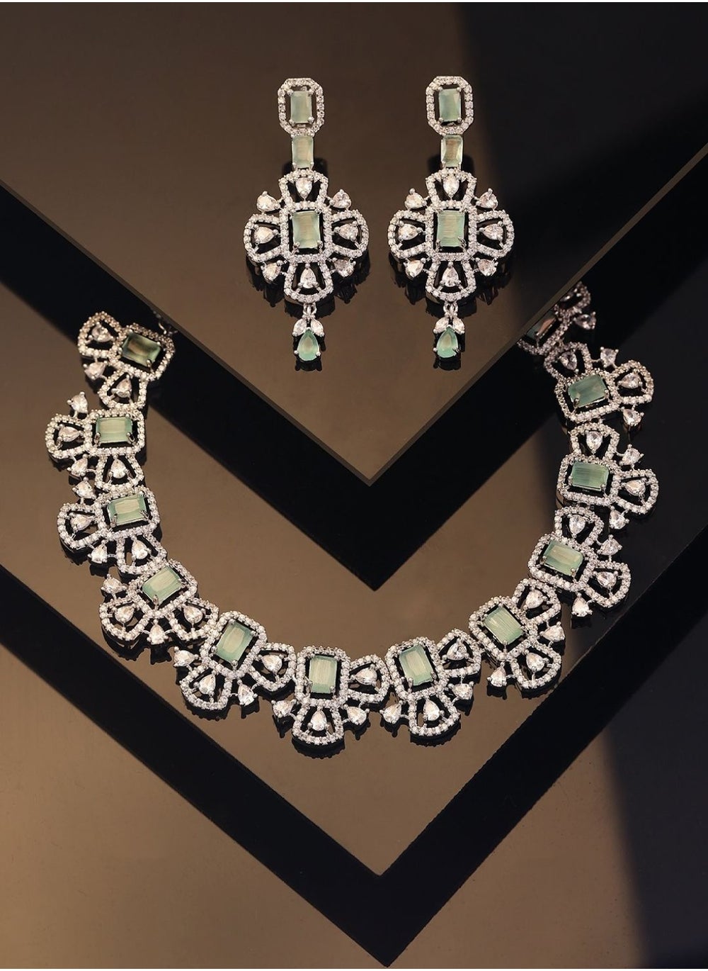 buy-priyaasi-american-diamond-studded-jewellery-set_x4v