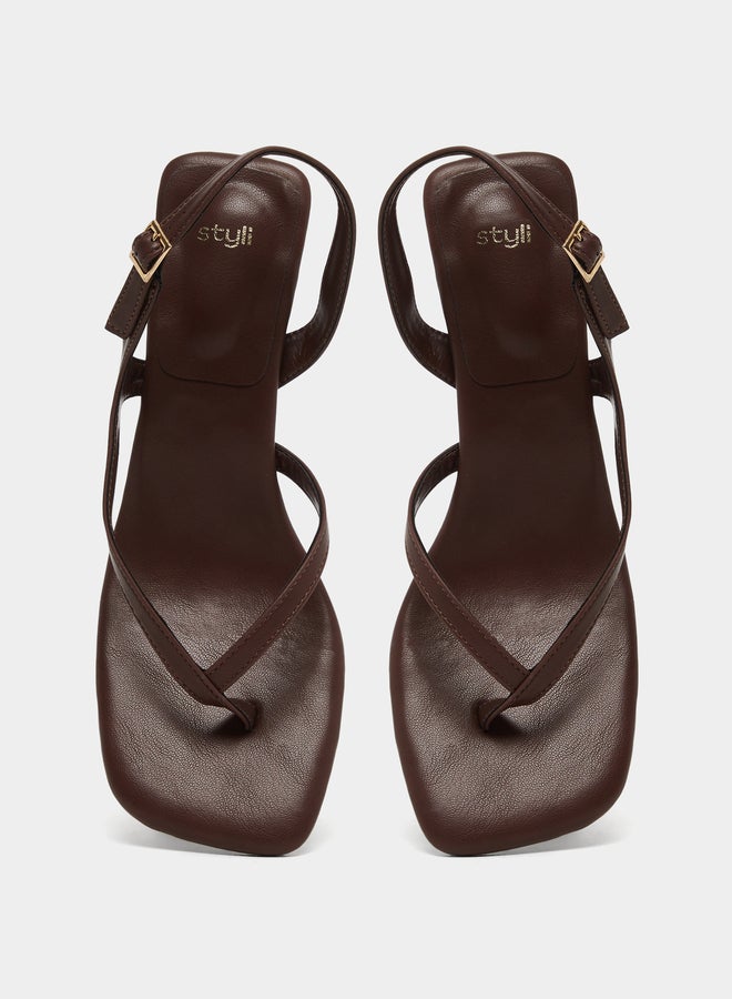 buy-styli-styli-brown-kitten-heel-thong-sandals_vrn