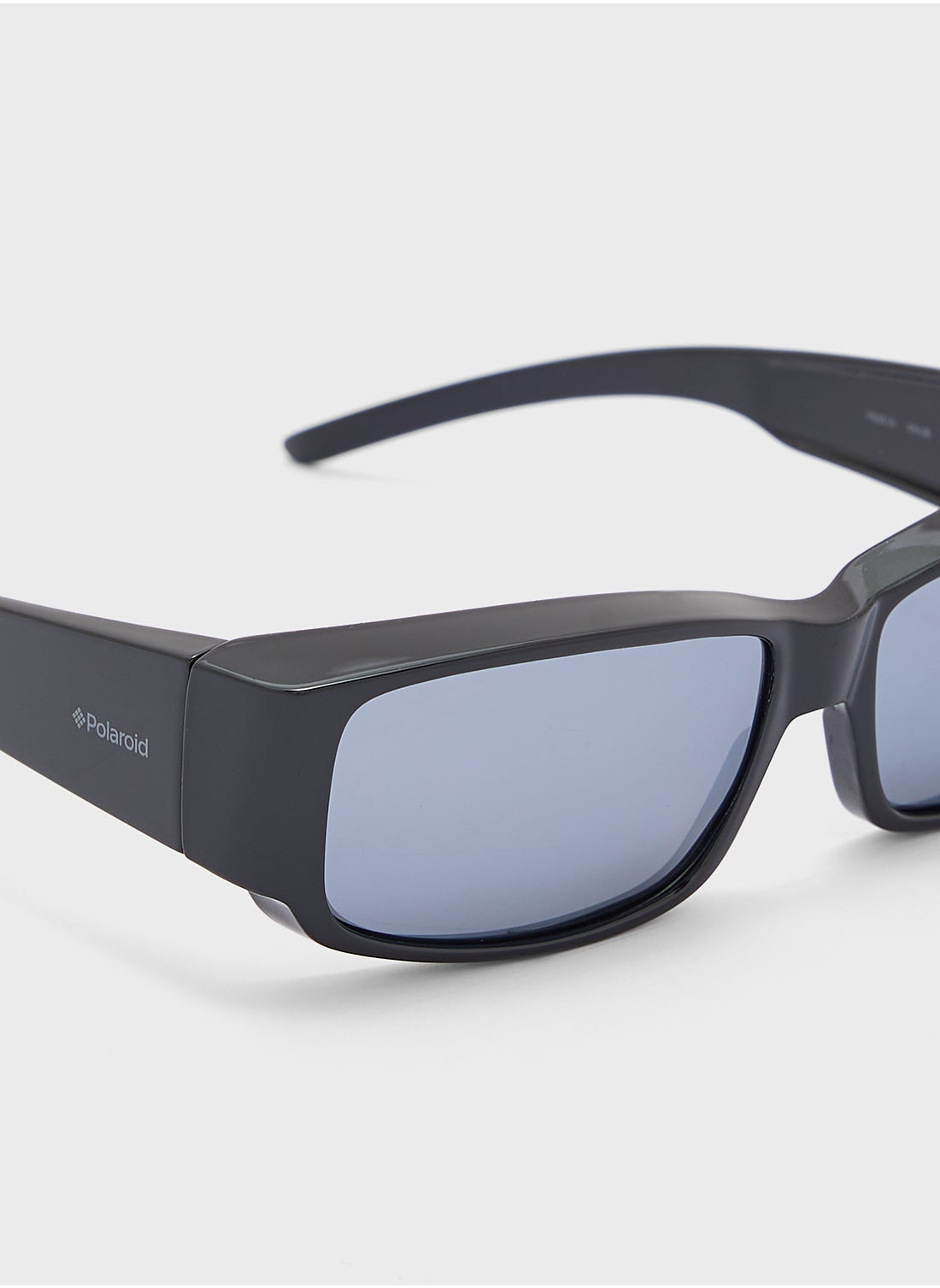 buy-polaroid-p8301-oversized-sunglasses_wsl