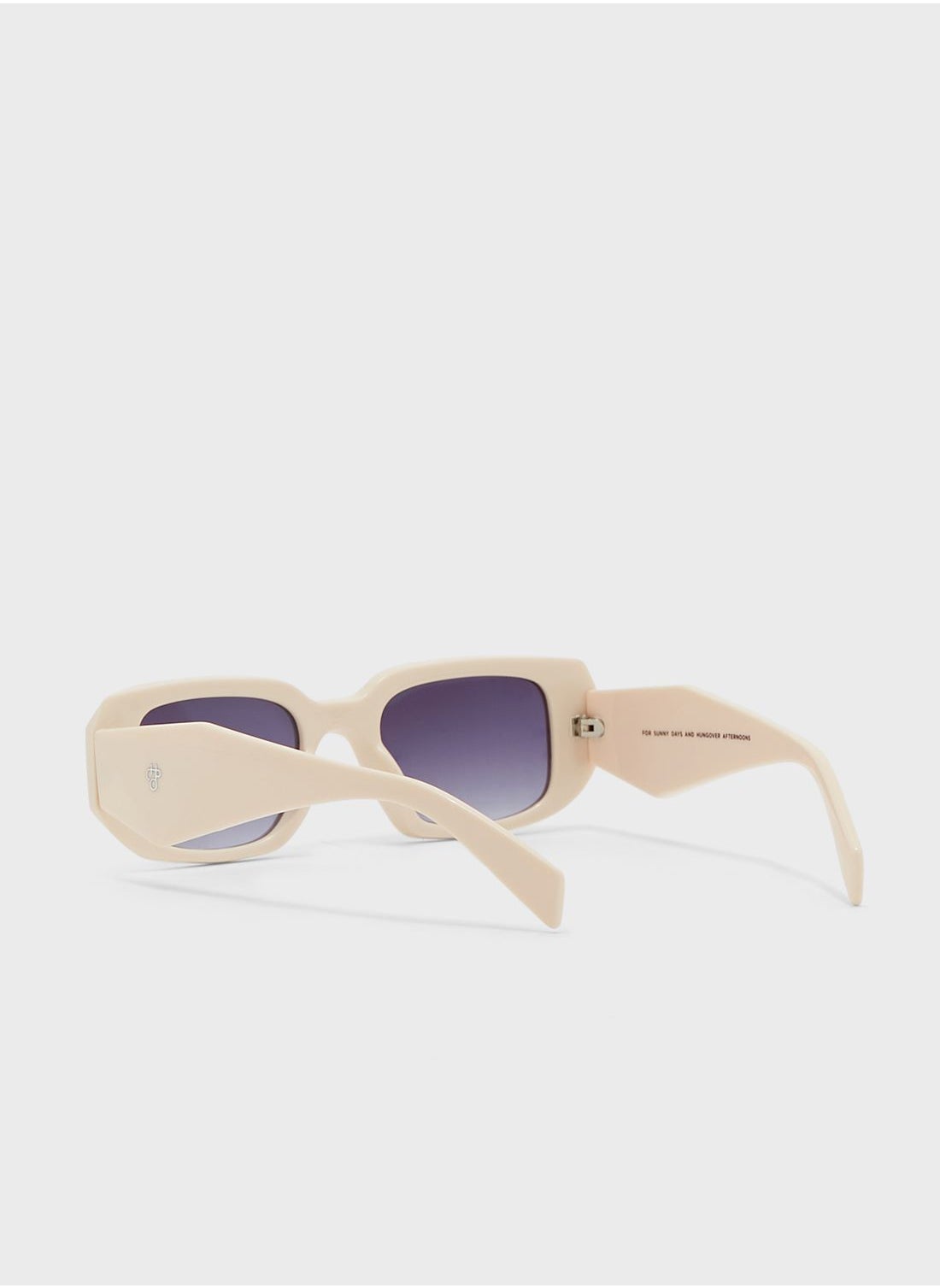 buy-chpo-lou-sustainable-sunglasses-made-of-100-recycled-materials_0cf