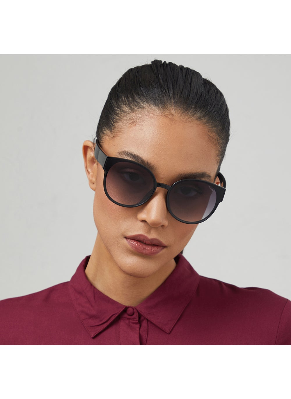 buy-blackout-blackout-serene-round-full-rim-sunglasses_r3l