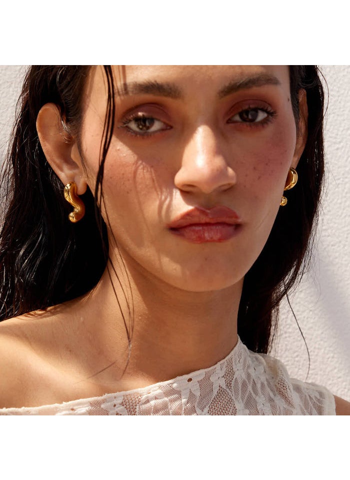 buy-noya-sabrina-s-shape-18k-gold-plated-earrings_jcq