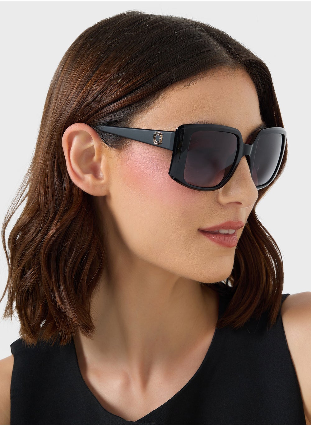 buy-guess-square-oversize-flat-sunglasses_u8m
