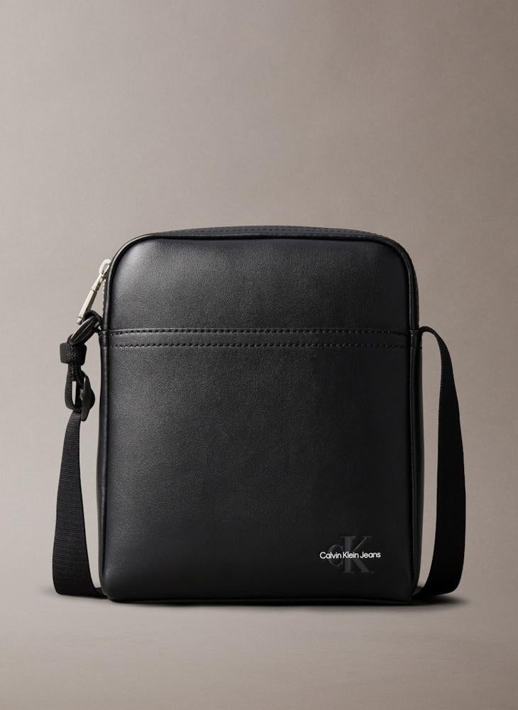 buy-calvin-klein-jeans-logo-detailed-reporter-bag_n5w