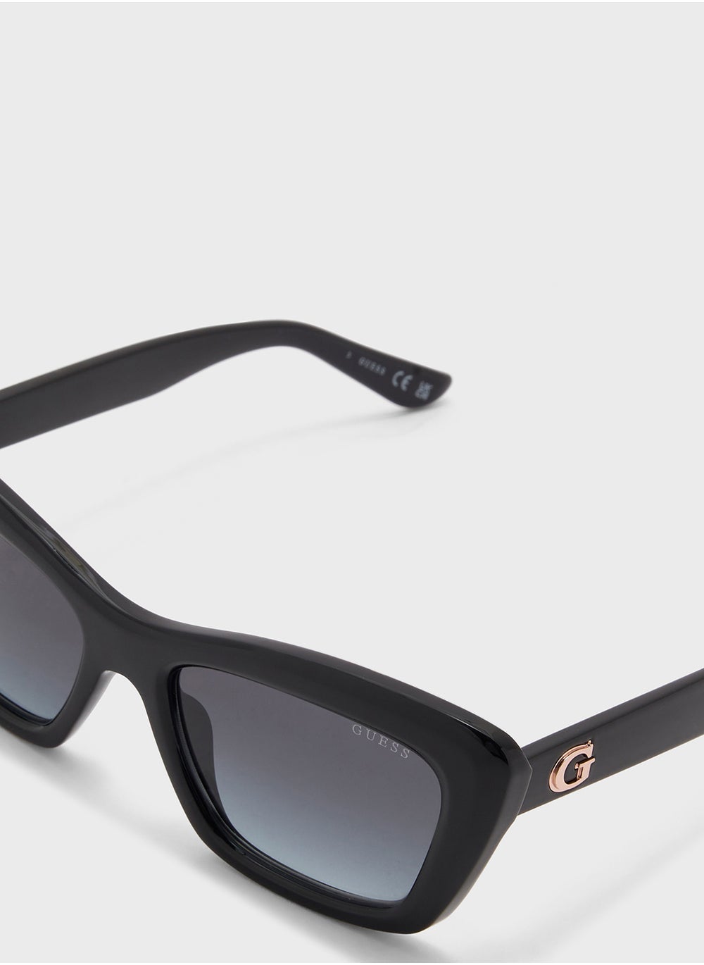 buy-guess-rectangle-sunglasses_oje