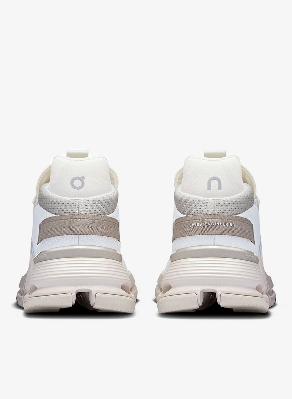 buy-on-running-cloudnova-2_xzy