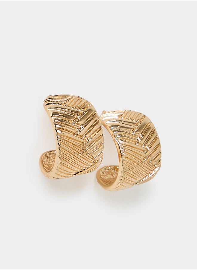 buy-styli-textured-wide-hoop-earrings_v0m