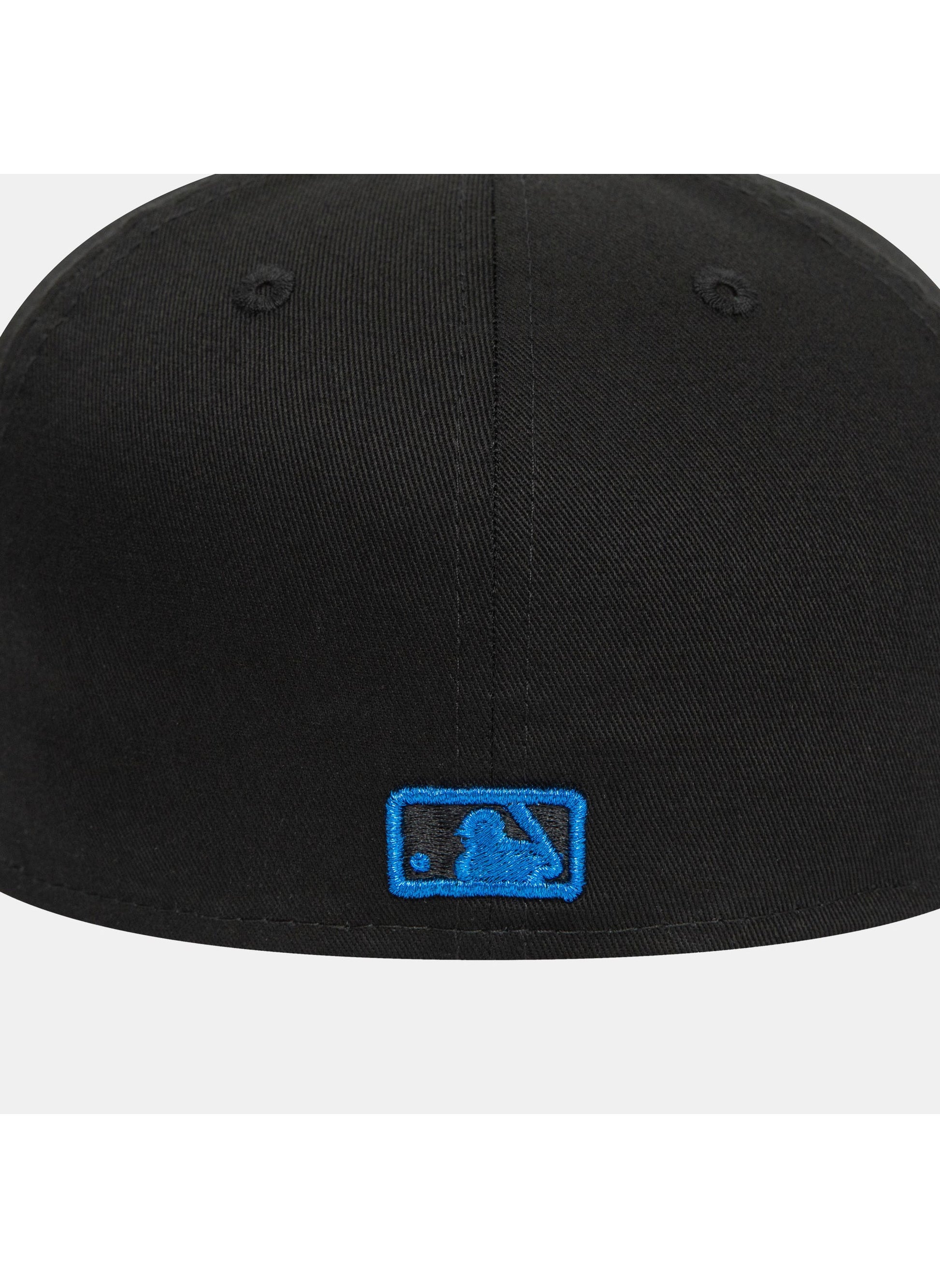 buy-new-era-men-s-mlb-new-york-yankees-metallic-outline-59fifty-cap_lce